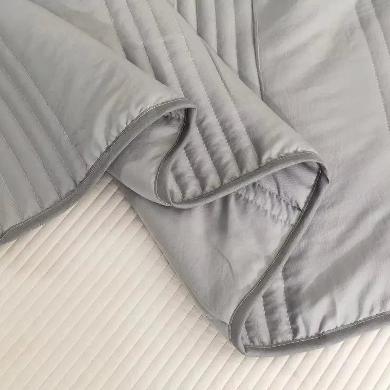 Cool & Comfortable Washable Air Conditioning Blanket - Perfect for Summer!